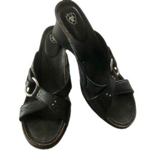 Ariat Black Leather Wedge Size 8.5B Criss Cross Slip On Sandals